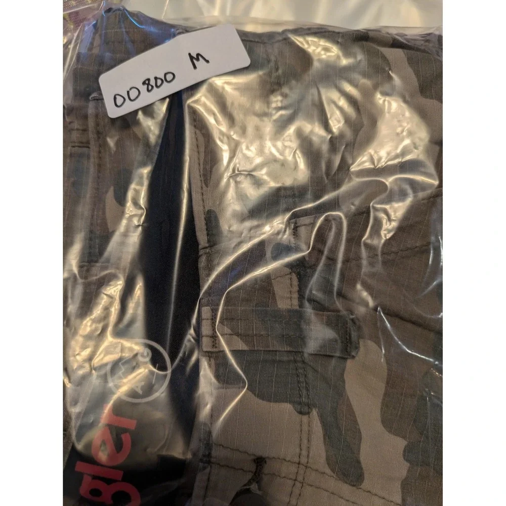 Wrangler Pants Mens 32x32 Green ATG All Terrain Camouflage Cargo Nylon Outdoor